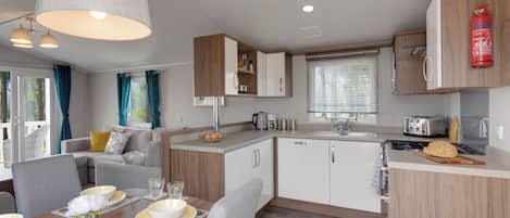 Fridge, oven, stovetop, toaster