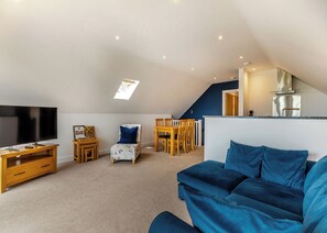 Unclassified image, 3 of 10, button