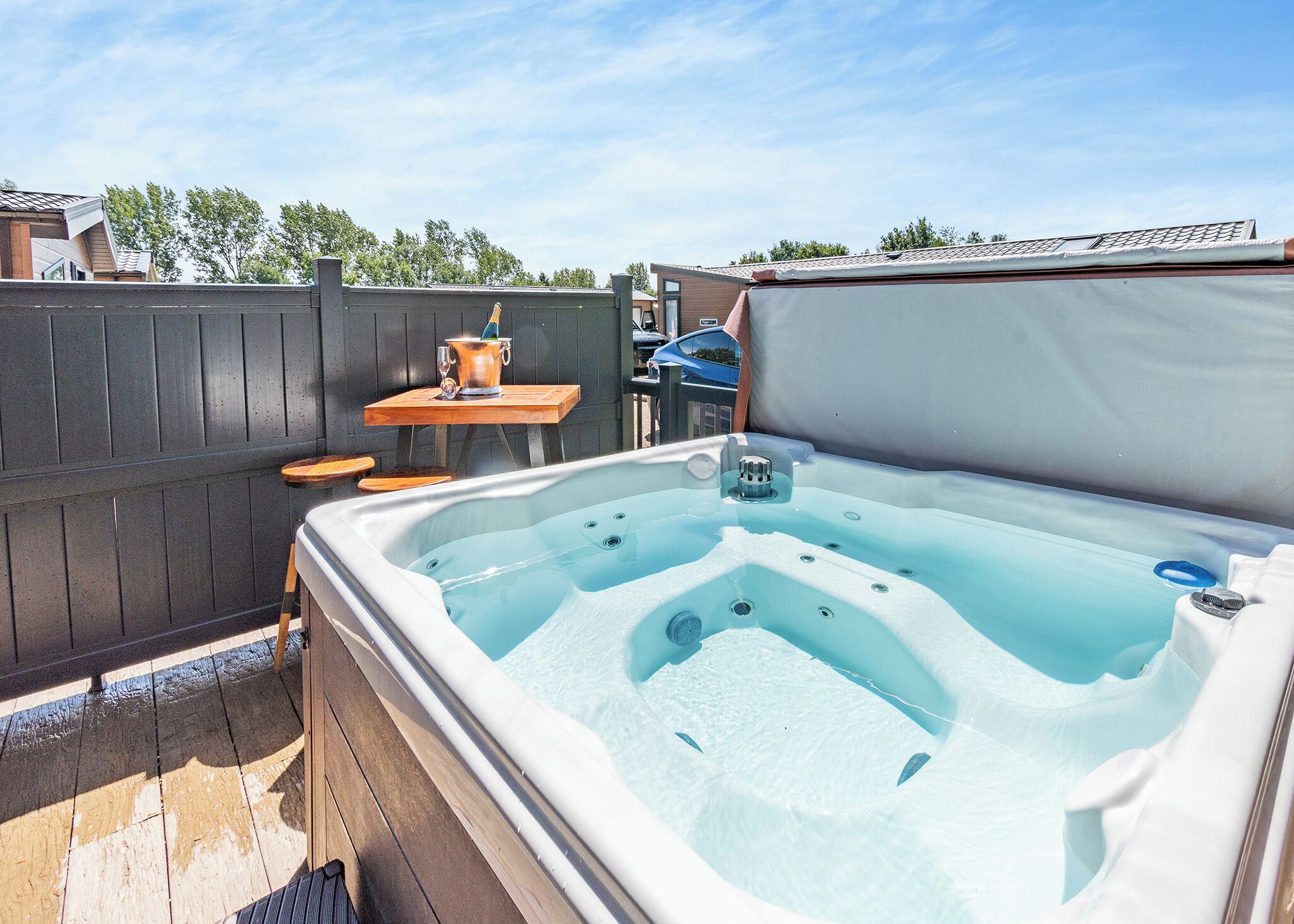 Bain à remous extérieur