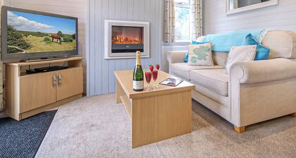 1 bedroom accommodation in Milford-on-Sea, Nr Lymington