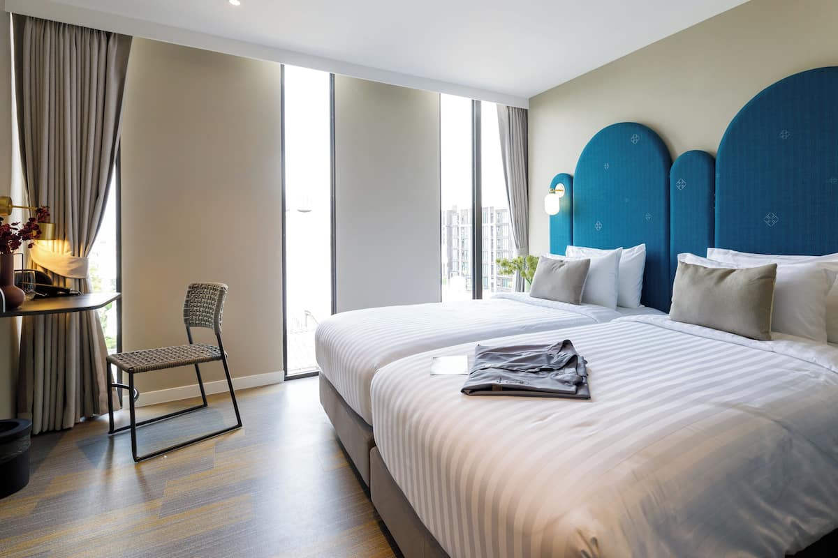 Standard Double Room | Minibar, in-room safe, desk, free WiFi