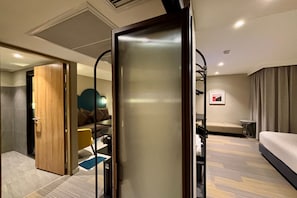 Grand Deluxe Corner | Private kitchen | Mini-fridge