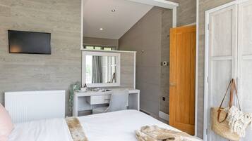 3 bedrooms