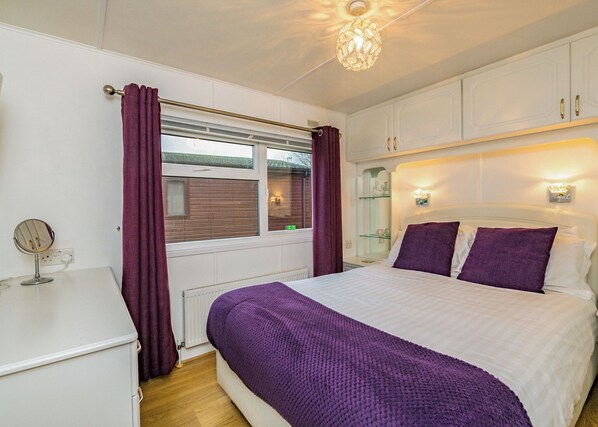 2 bedrooms