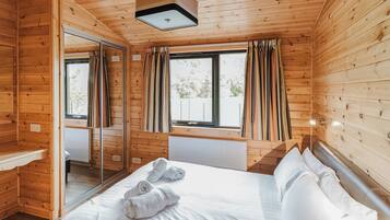 3 camere
