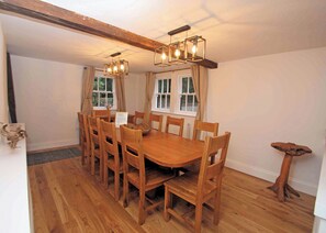 Dining - 5 bedroom accommodation in Bassenthwaite, Keswick (Bassenthwaite, Keswick)