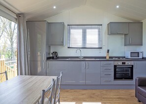 Fridge, oven, stovetop, toaster
