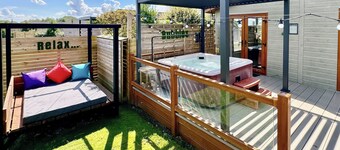 3 bedroom accommodation in Raywell, Beverley