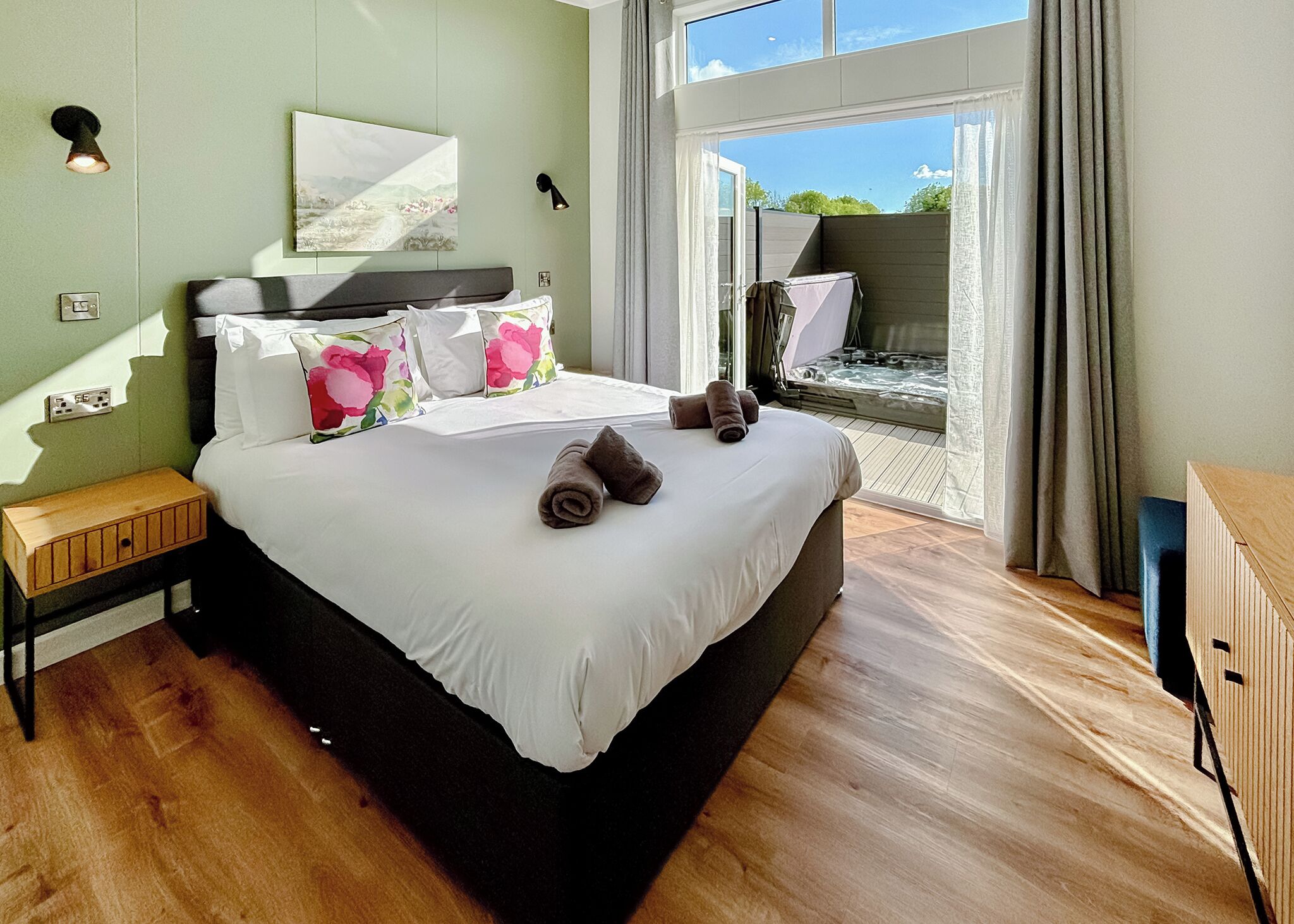 2 bedrooms