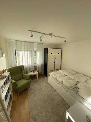1 bedroom, iron/ironing board, free WiFi, bed sheets - Apartment Isenbügel / Essen-Kettwig (Heiligenhaus)