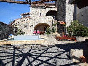 Terrace/patio - Garrigue Hideaway in Lanas (Lanas)