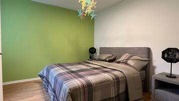 2 Schlafzimmer, Bügeleisen/Bügelbrett, WLAN, Bettwäsche