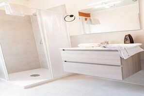 Dusche, Bidet