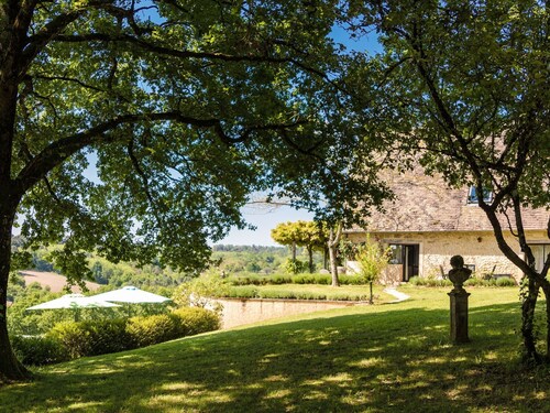 Maison de Vacances en Dordogne avec Piscine