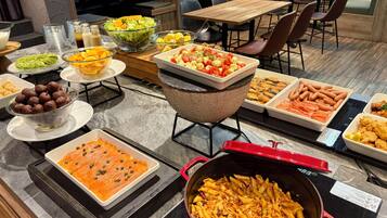 Daily buffet breakfast for a fee