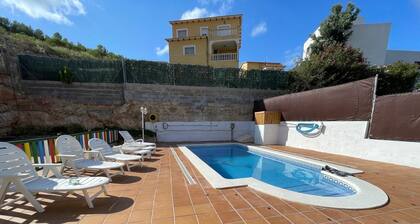 Villa que admite mascotas con piscina