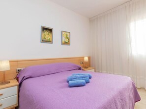 4 chambres, fer et planche à repasser, Wi-Fi