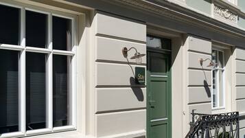 Fer et planche Ă repasser, Wi-Fi gratuit, draps fournis