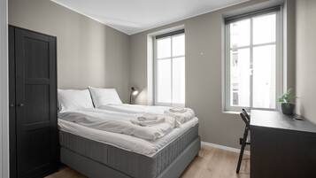 Fer et planche Ă repasser, Wi-Fi gratuit, draps fournis