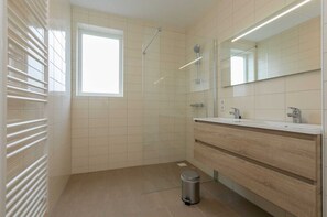 Douche, séchoir à cheveux