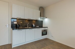 Oven, stovetop, dishwasher, coffee/tea maker