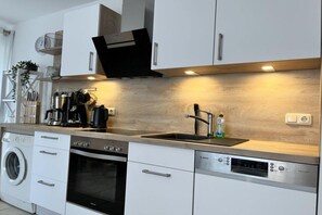 Fridge, microwave, oven, stovetop