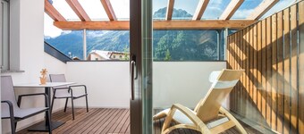 Ferienwohnung "Alpenblick Nr 8" mit Gemeinschaftsgarten und WLAN