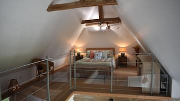 1 chambre, fer et planche Ă repasser, lit parapluie, draps fournis