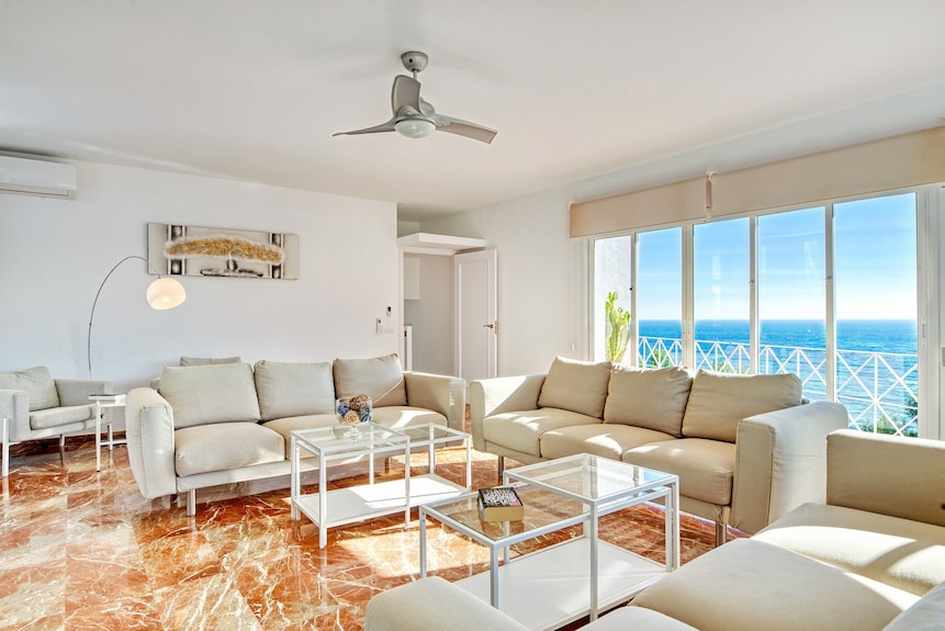Villa Familiale "Perla Del Mar" Avec Vue Sur La Mer, Piscine Privée Et Terrasses Privées - Calp