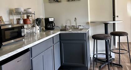 Sonia's Guest Suite in Montesano -Gateway to Olympic National Park