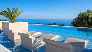 Spa-Außenbereich, Sauna, Whirlpool, Dampfbad, Körperbehandlungen