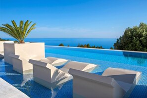 Outdoor treatment area, sauna, hot tub, steam room, body treatments - Zeus Eleva Ajul (Kassandra)