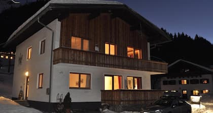 Chalet in Steeg nahe Skipisten Lechtal
