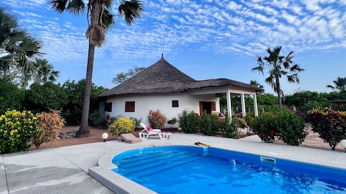 La Case aux Fleurs, 2 minutes from the beach