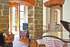 Dining - Chalet in Styria with Pool & Panoramic Views (Fehring)