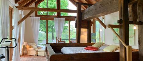 3 bedrooms, desk, free WiFi