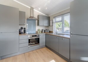 Fridge, oven, stovetop, toaster
