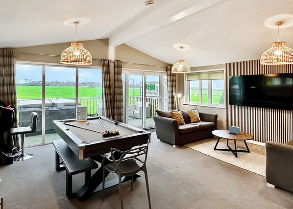 Living area - 2 bedroom accommodation in Raywell, Beverley (Raywell, Beverley)