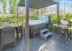 Terrace/patio - 1 bedroom accommodation in Skirlaugh, Nr Hull (Skirlaugh, Nr Hull)