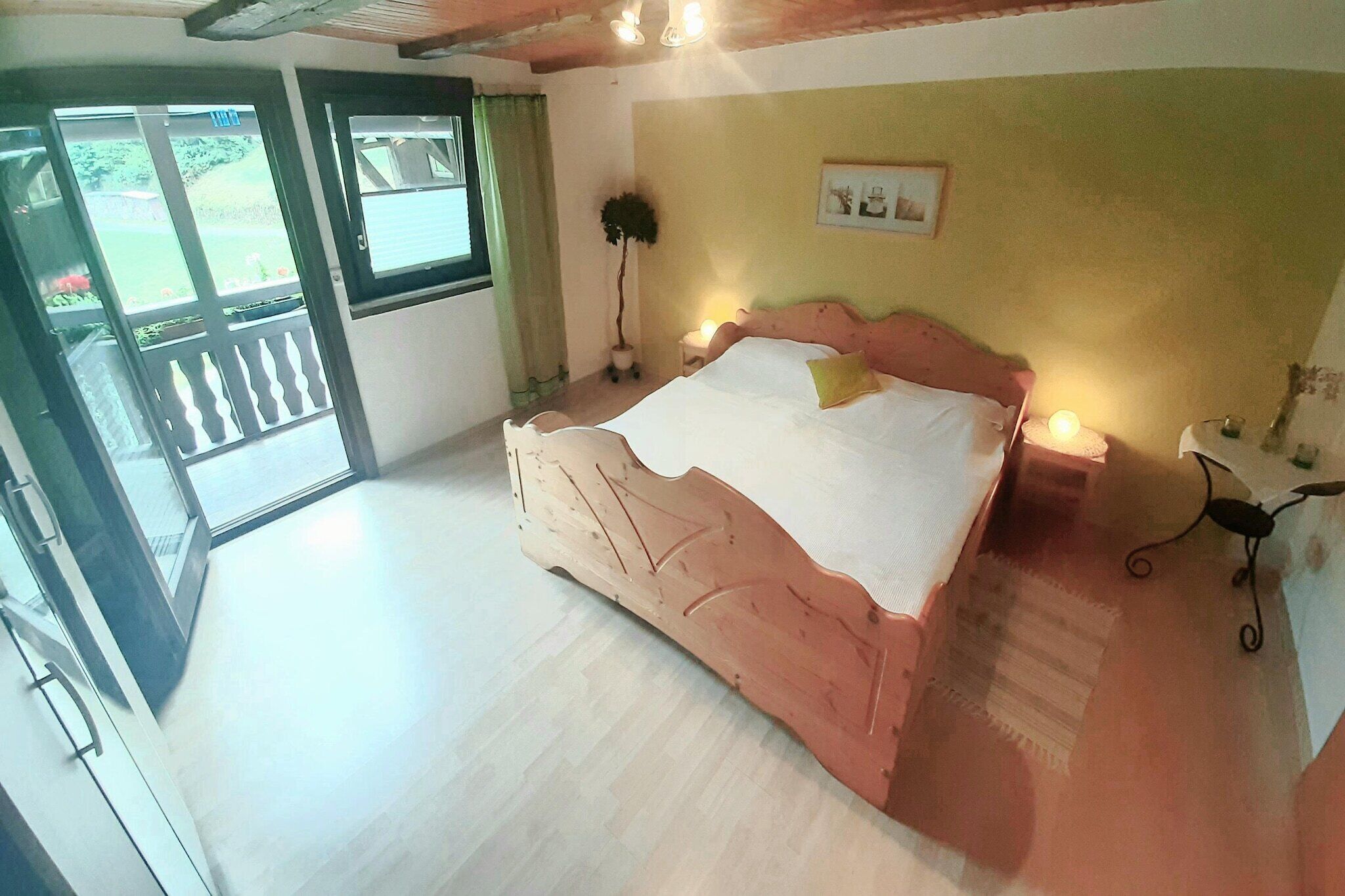 2 Schlafzimmer, Reisekinderbett, kostenloses WLAN