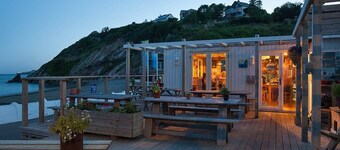 Sea Shore Pet apartments are perfect for families with children and pets.