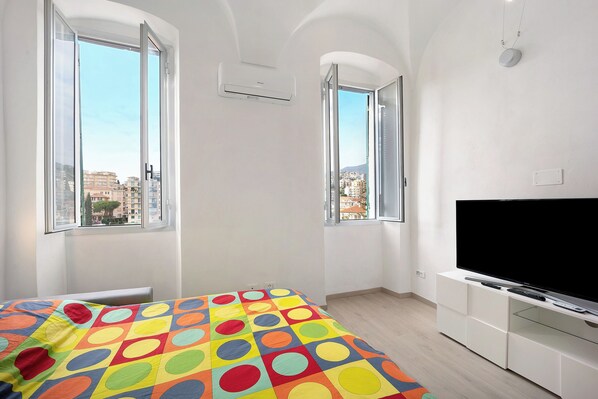 1 chambre, fer et planche à repasser, Wi-Fi gratuit, draps fournis