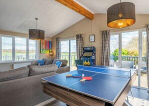 Game room - 3 bedroom accommodation in Raywell, Beverley (Raywell, Beverley)