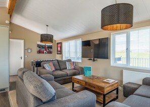 Living area - 3 bedroom accommodation in Raywell, Beverley (Raywell, Beverley)