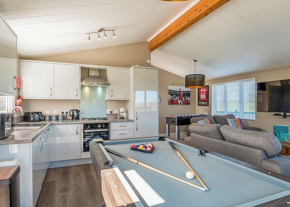 Interior - 3 bedroom accommodation in Raywell, Beverley (Raywell, Beverley)