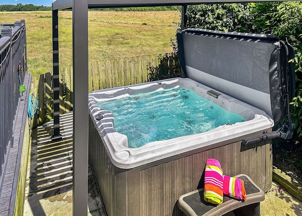 Baignoire à remous extérieure