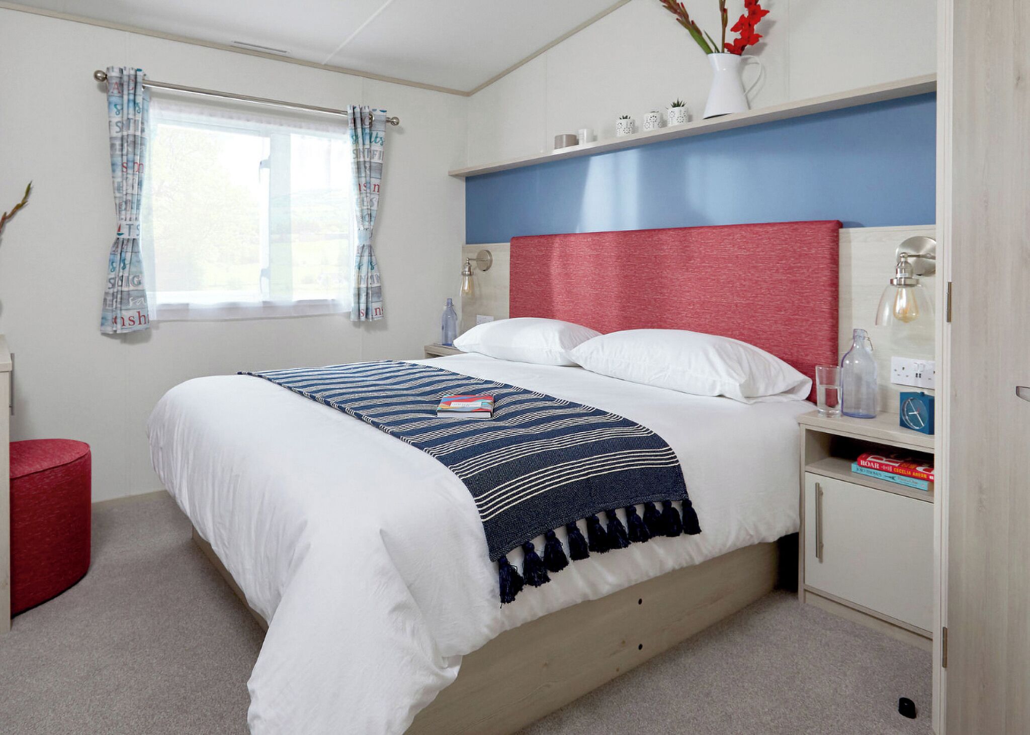 New In 2020 - 12ft Wide Caravan With One Double, Two Twin. - Lymington