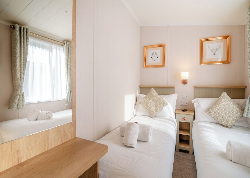2 Bedroom Accommodation In Skirlaugh, Nr Hull - Yorkshire