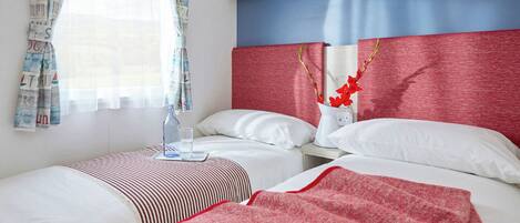 Bedroom, Bed