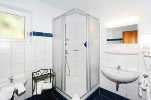 Douche, séchoir à cheveux